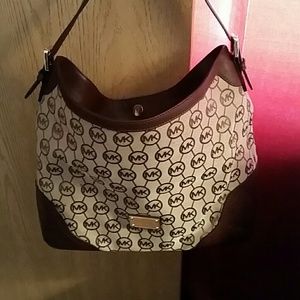 Michael kors purse